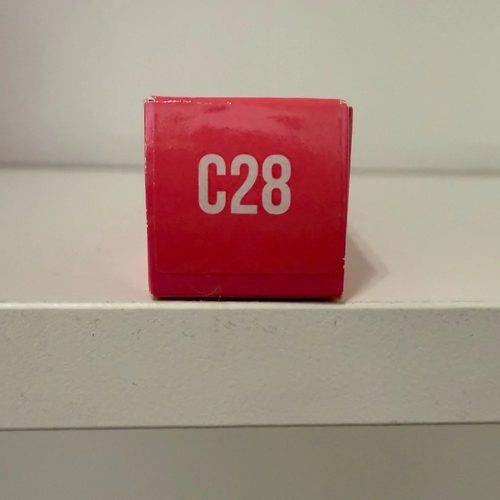JEFFREE STAR C28 Magic Star Concealer NIB